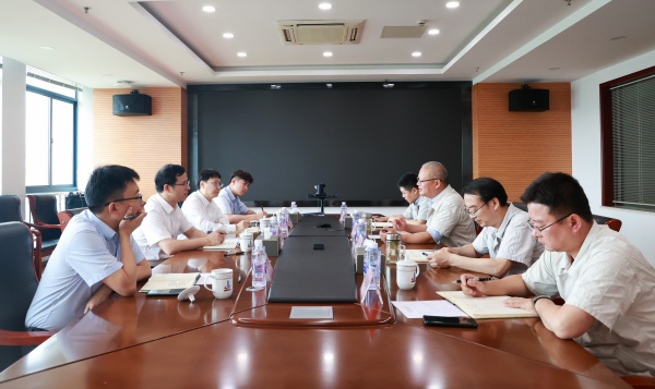 座谈(1).jpg